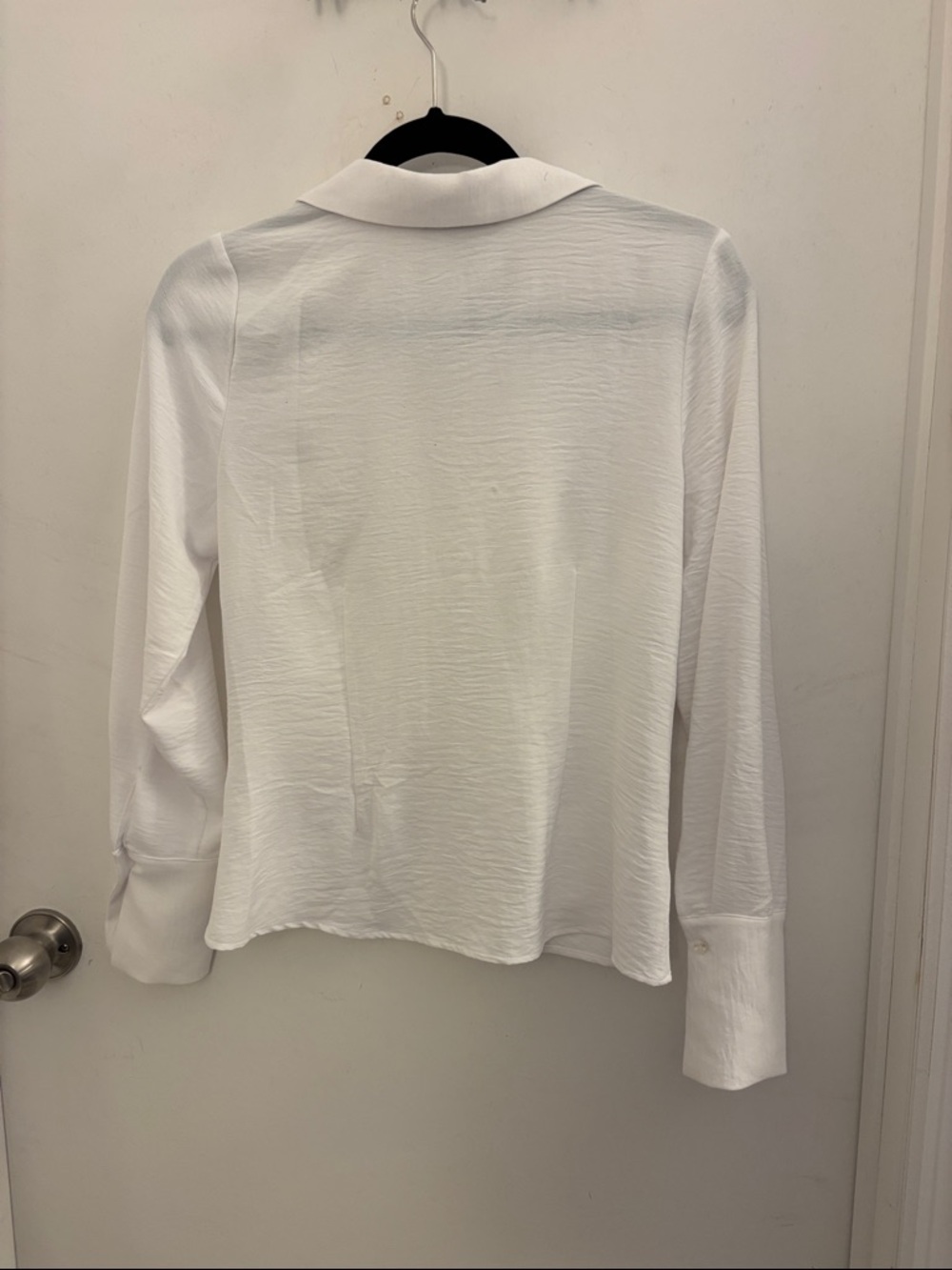 Laundry By Shelli Segal White Ruched Button-Front Shirt - Picture 3 of 3